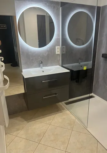 salle de bain cle en main vitre